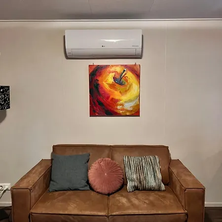 Chalé De Elina - Comfortable For A Relaxing Voorthuizen